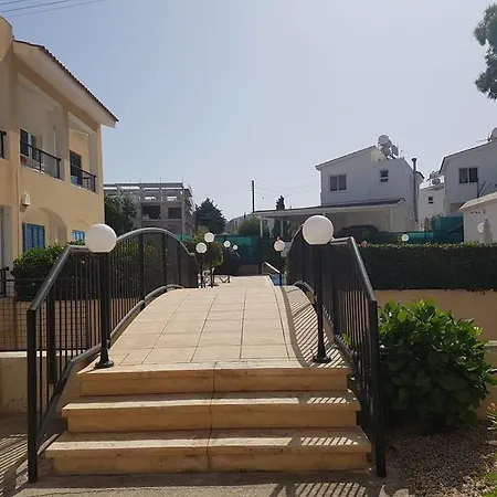 Apartament Kyklamino Pafos